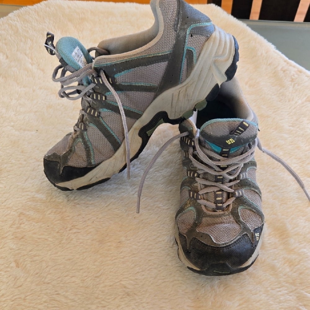 Women's Gray and Blue Columbia Athletic Shoes